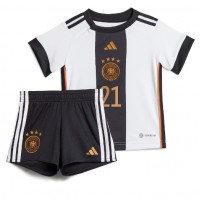 Tyskland Ilkay Gundogan #21 Hjemmebanesæt Børn VM 2022 Kortærmet (+ Korte bukser)